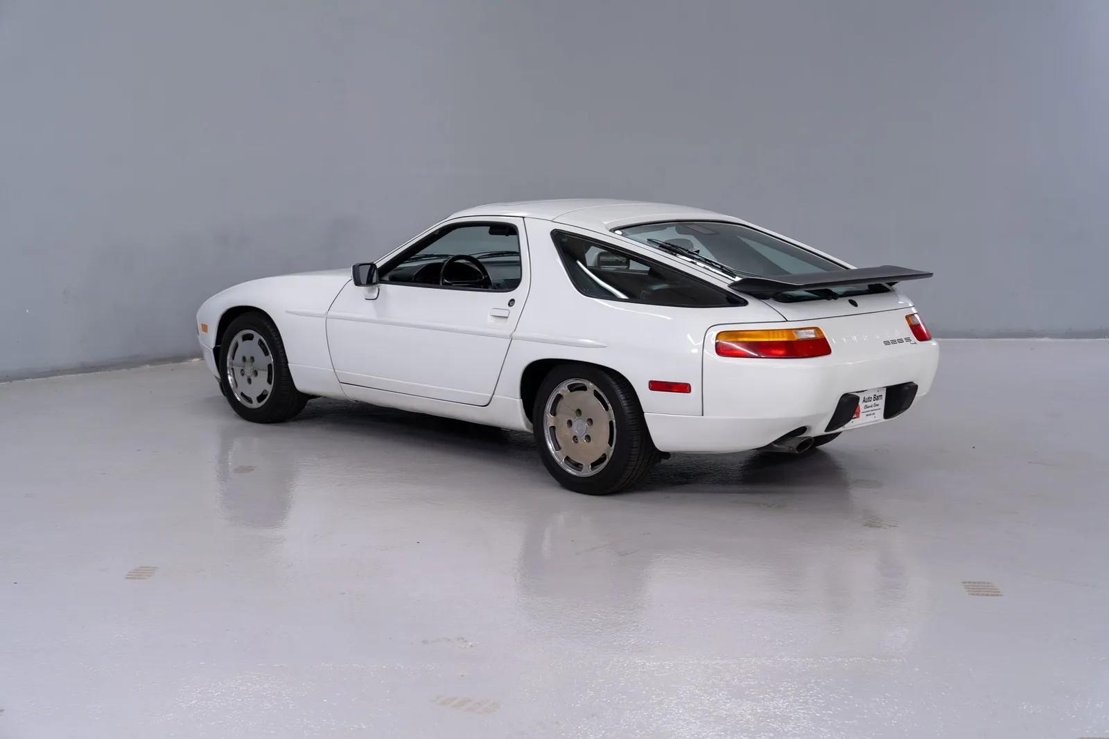1987 Porsche 928