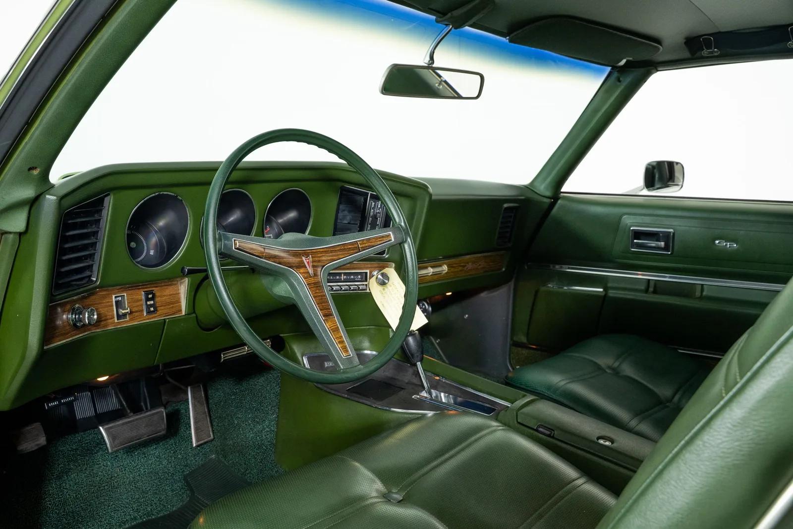 1972 Pontiac Grand Prix