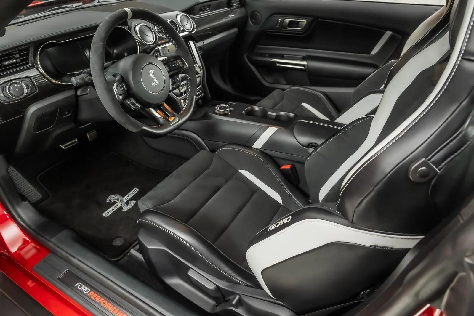 2020 Ford Mustang