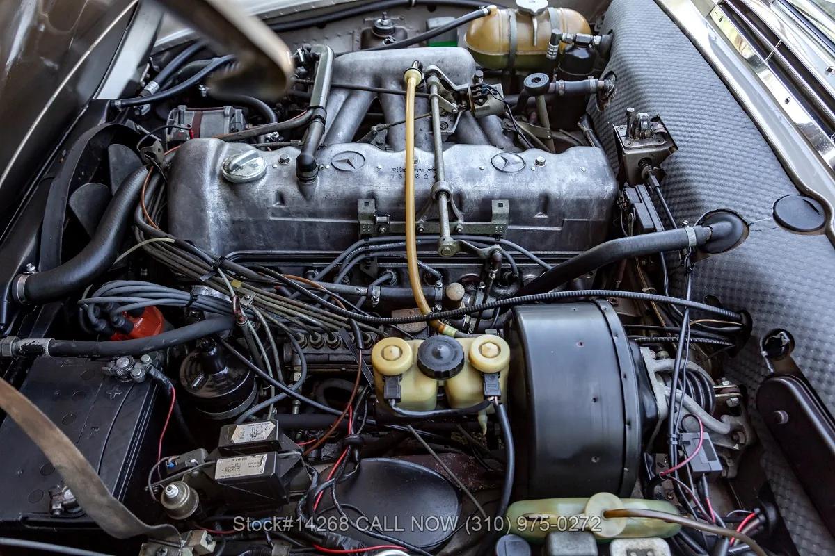 1971 Mercedes-Benz 280SL