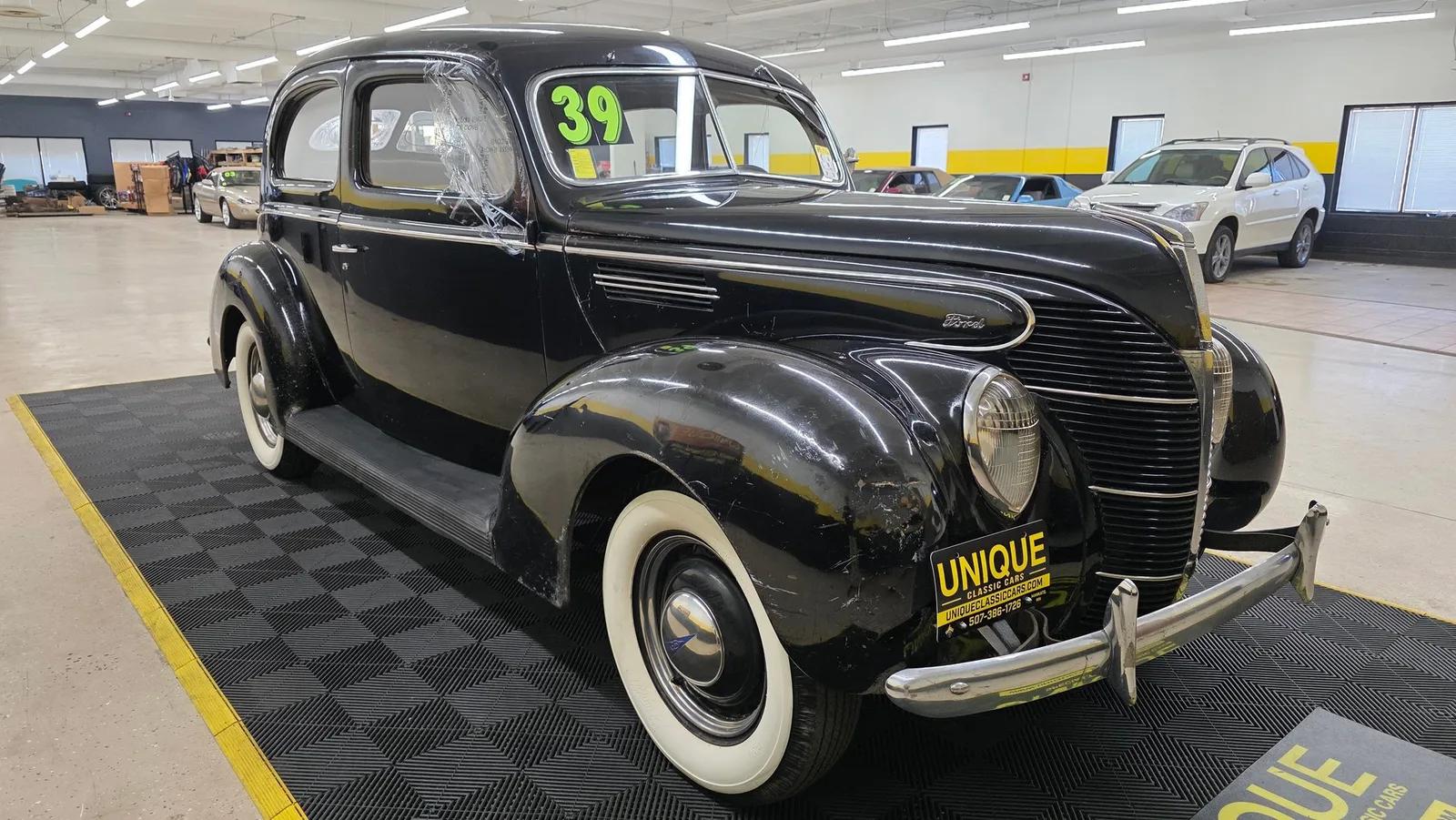 1939 Ford Standard