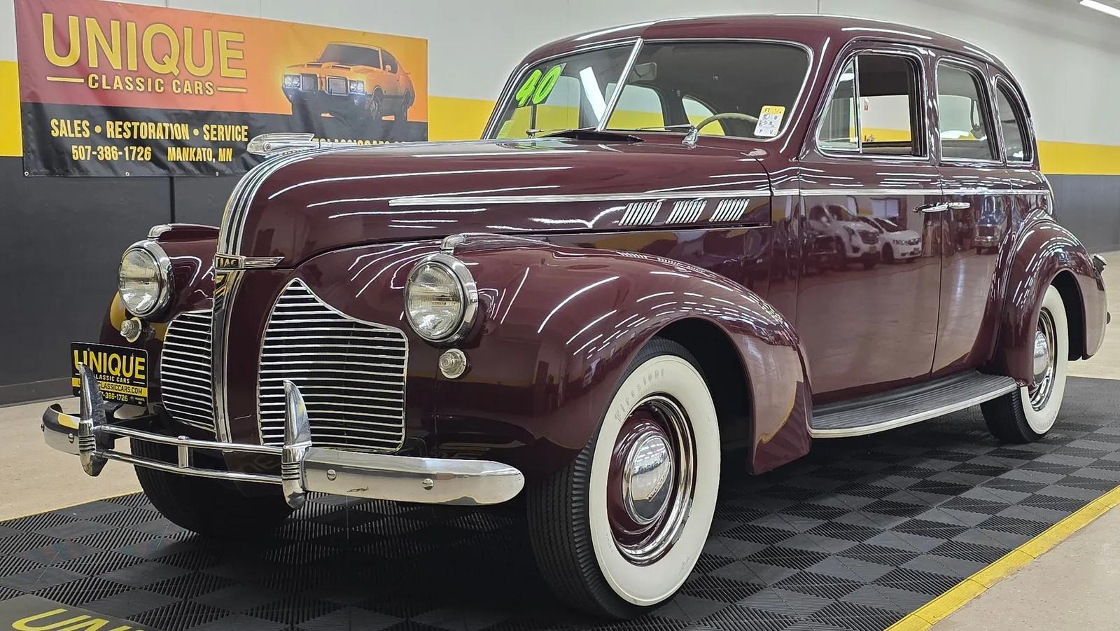 1940 Pontiac Silver Streak