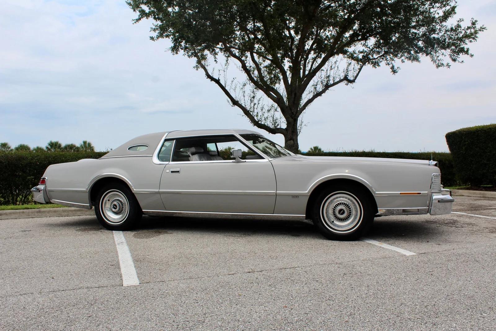 1976 Lincoln Continental Mark IV