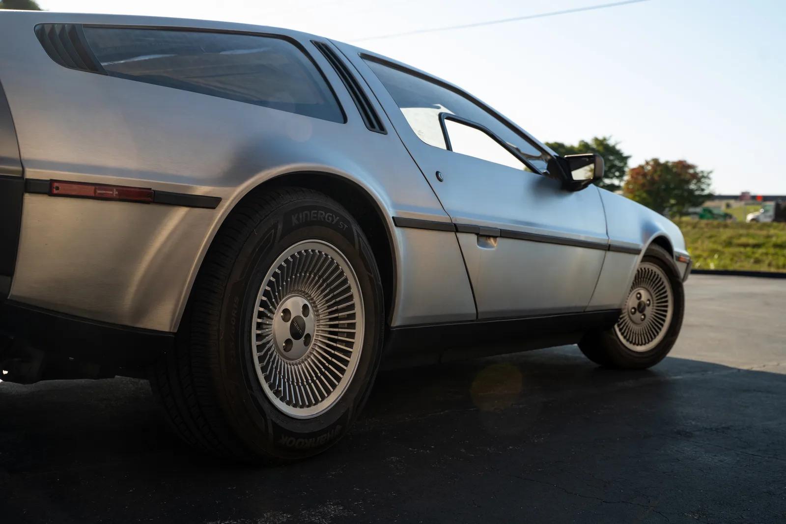 1981 DeLorean DMC-12