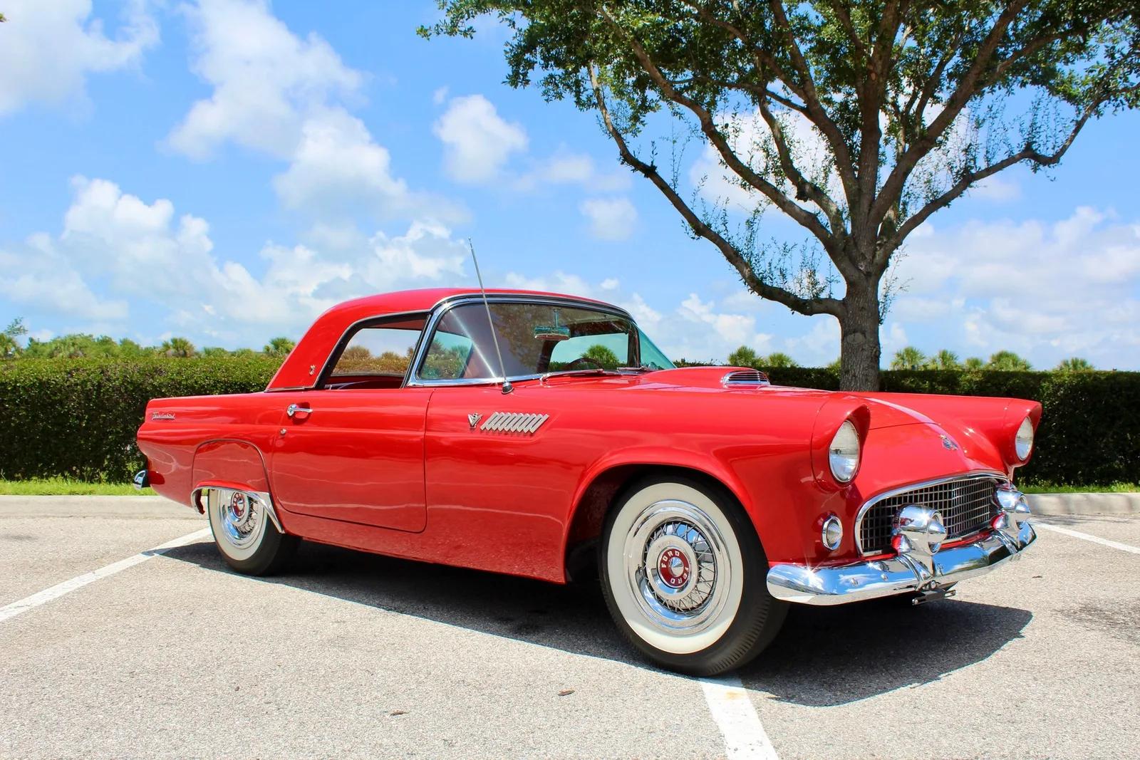 1955 Ford Thunderbird