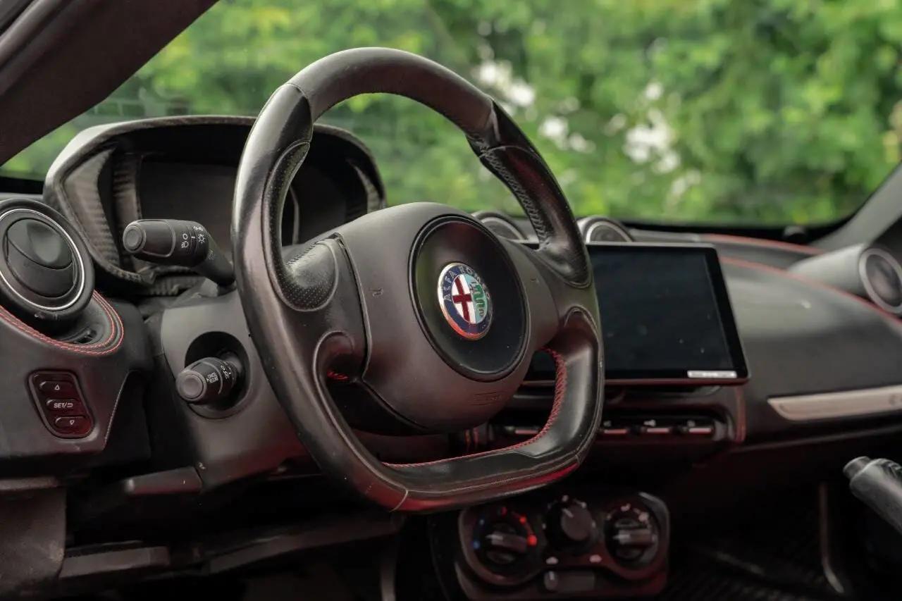 2015 Alfa Romeo 4c