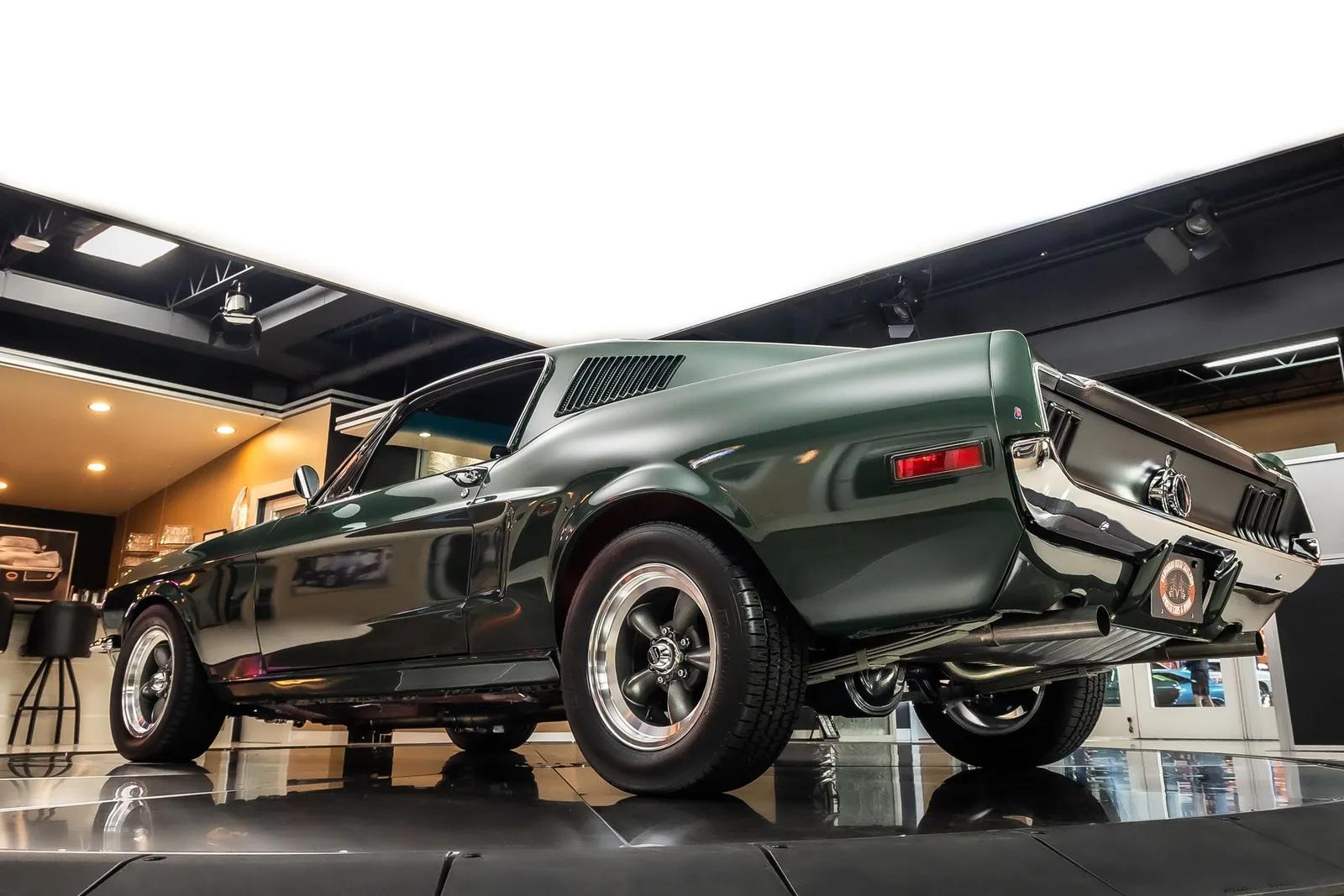 1968 Ford Mustang Bullitt Replica