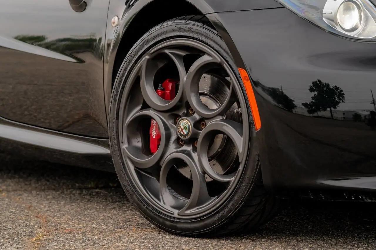 2015 Alfa Romeo 4c