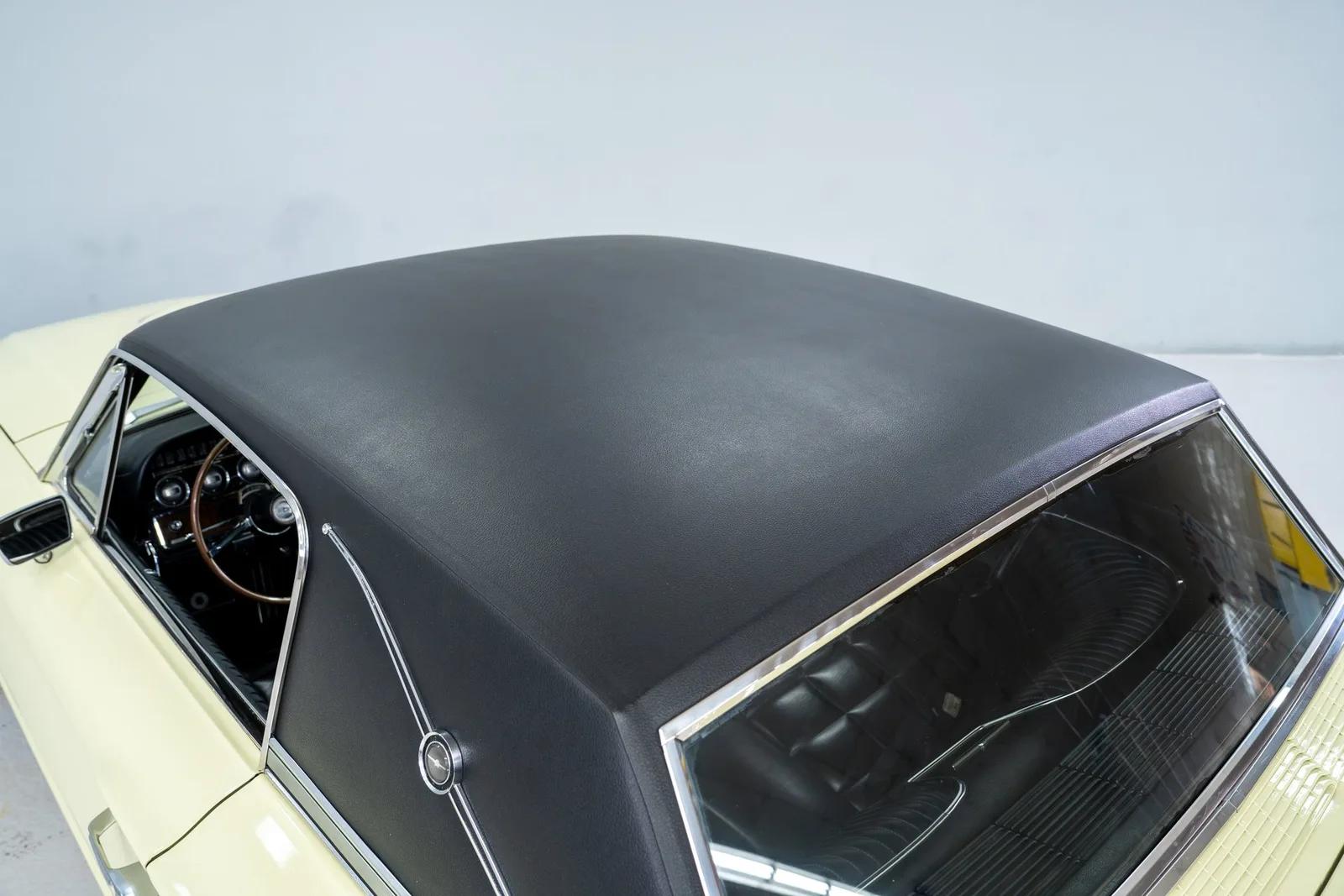 1966 Ford Thunderbird
