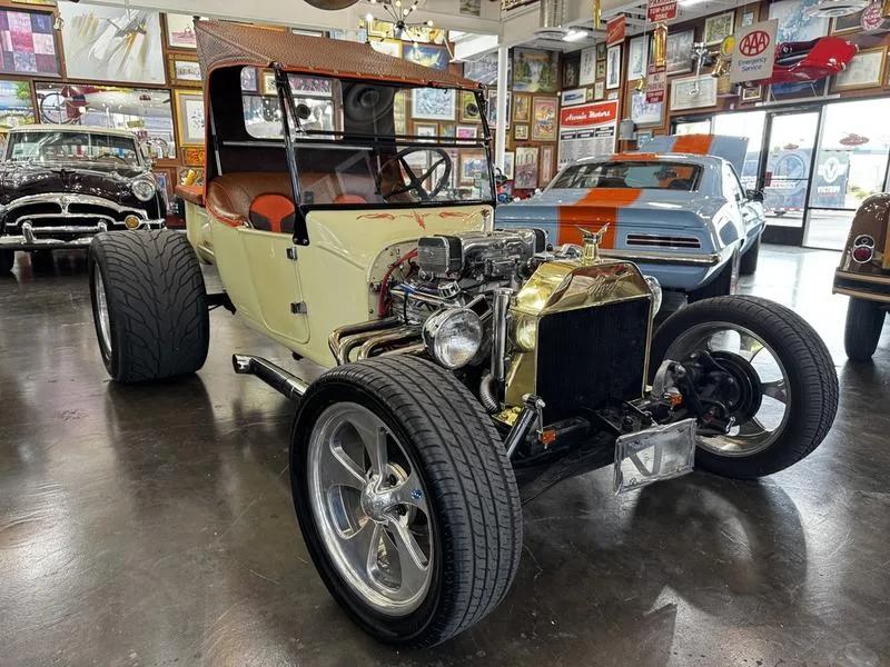 1923 Ford Model T Bucket