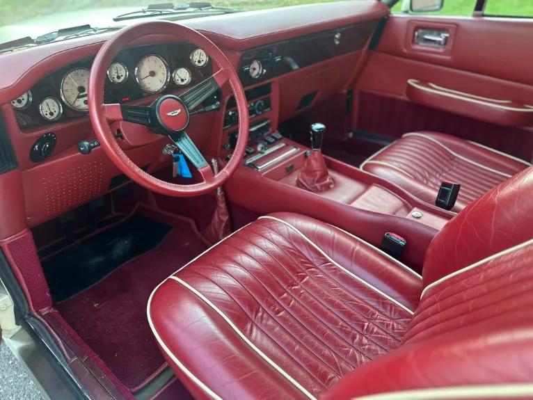 1984 Aston Martin V8 Vantage