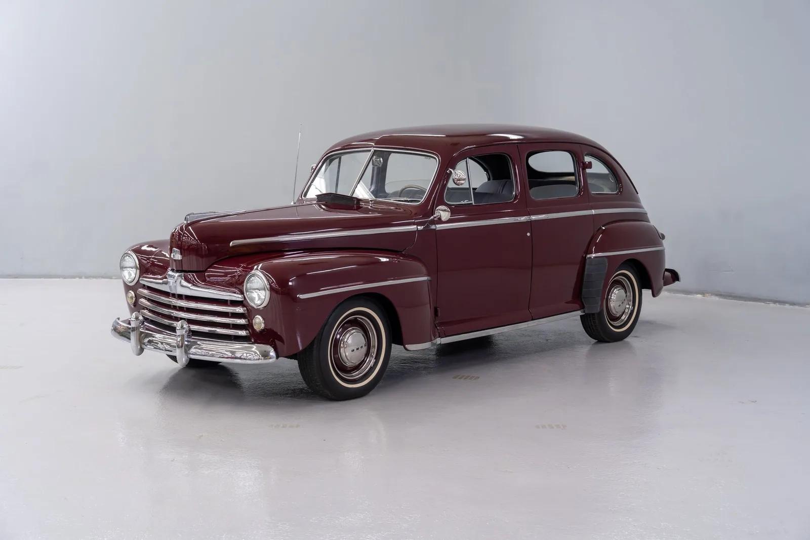 1948 Ford Super Deluxe