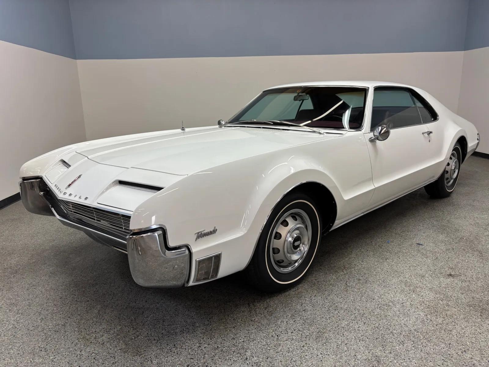 1966 Oldsmobile Toronado
