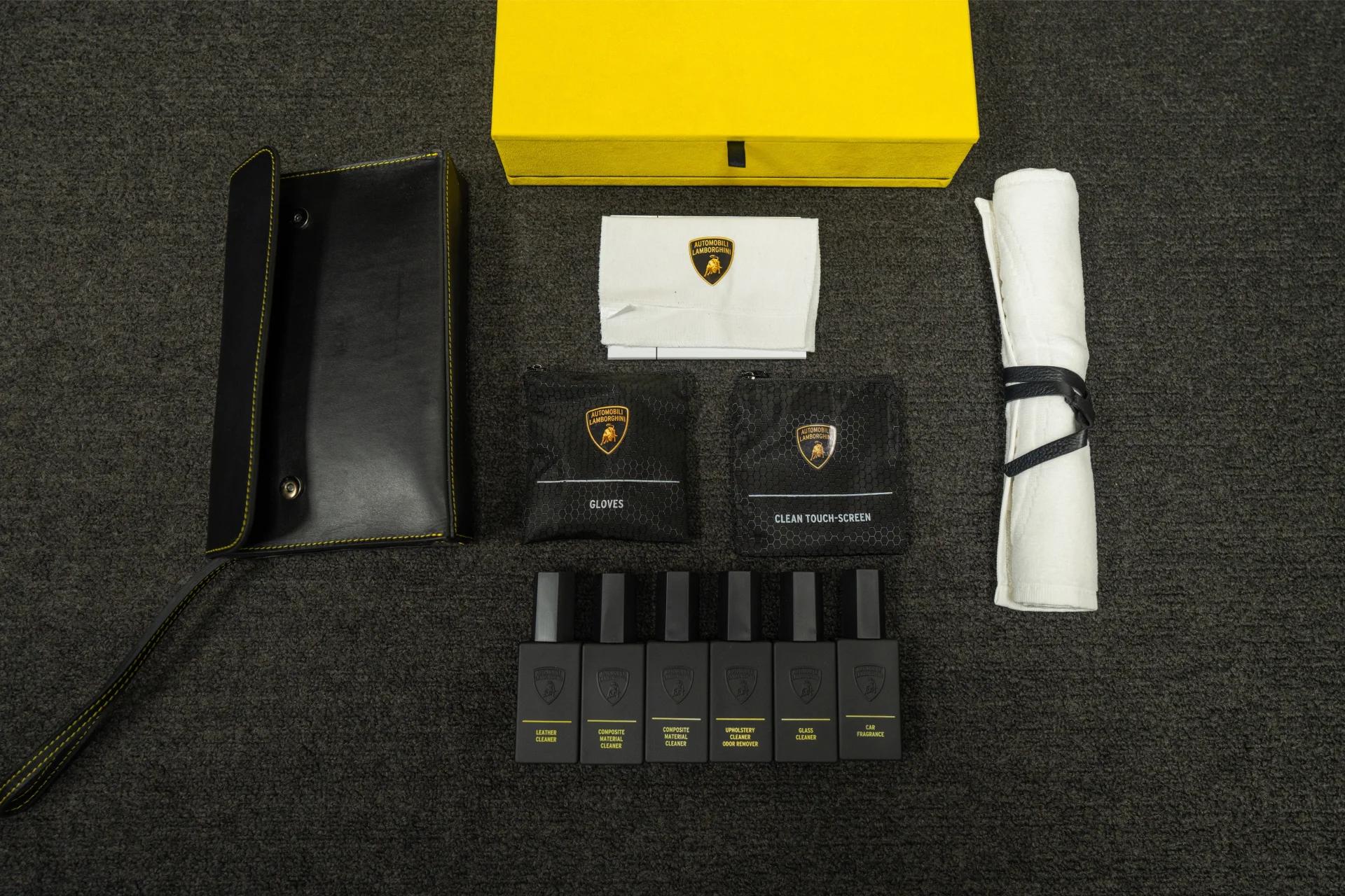 2022 Lamborghini Aventador