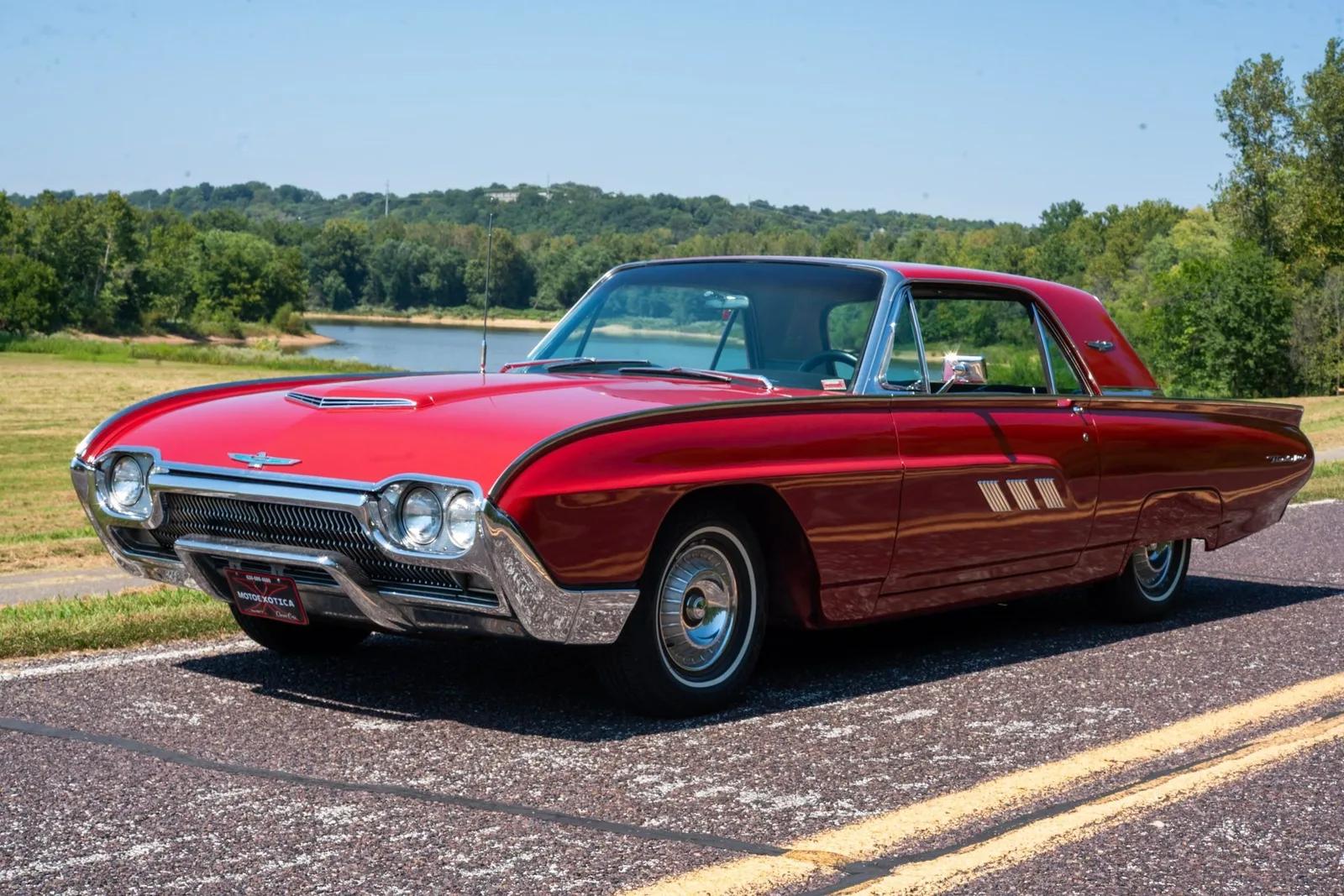 1963 Ford Thunderbird