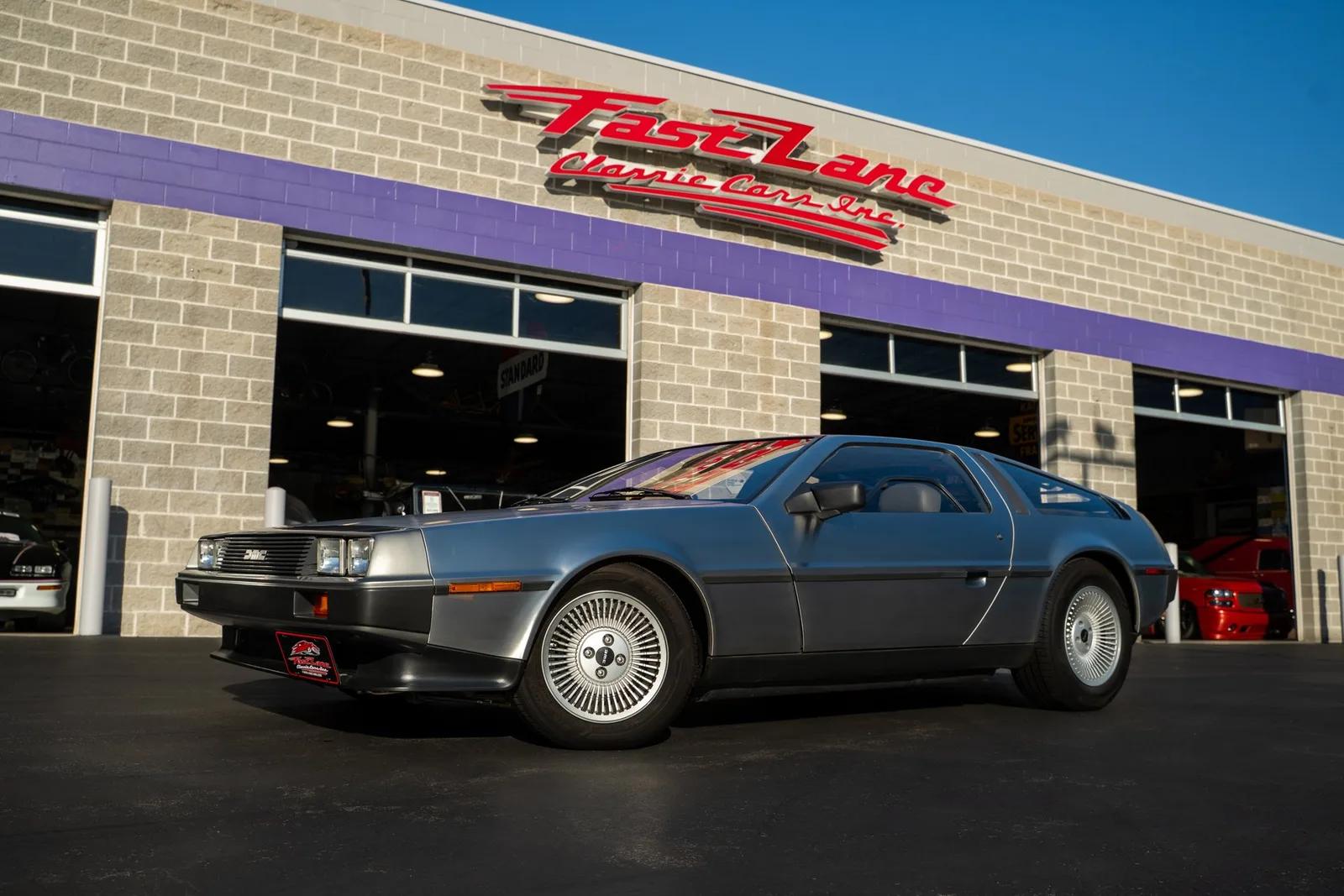 1981 DeLorean DMC-12
