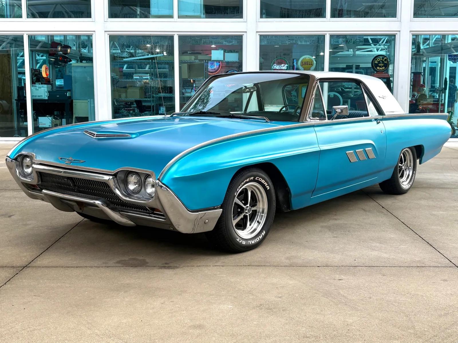 1963 Ford Thunderbird