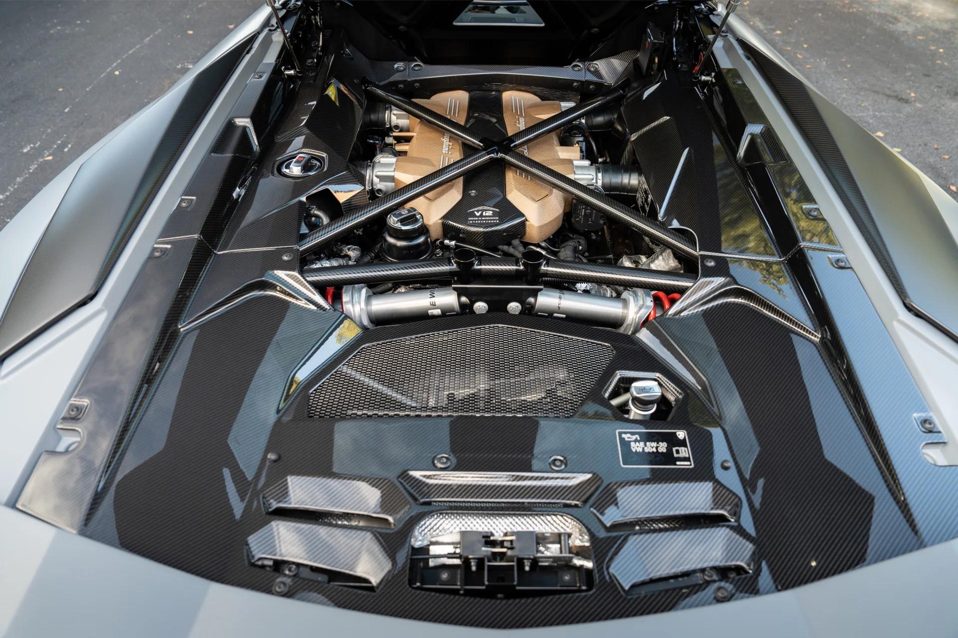 2022 Lamborghini Aventador