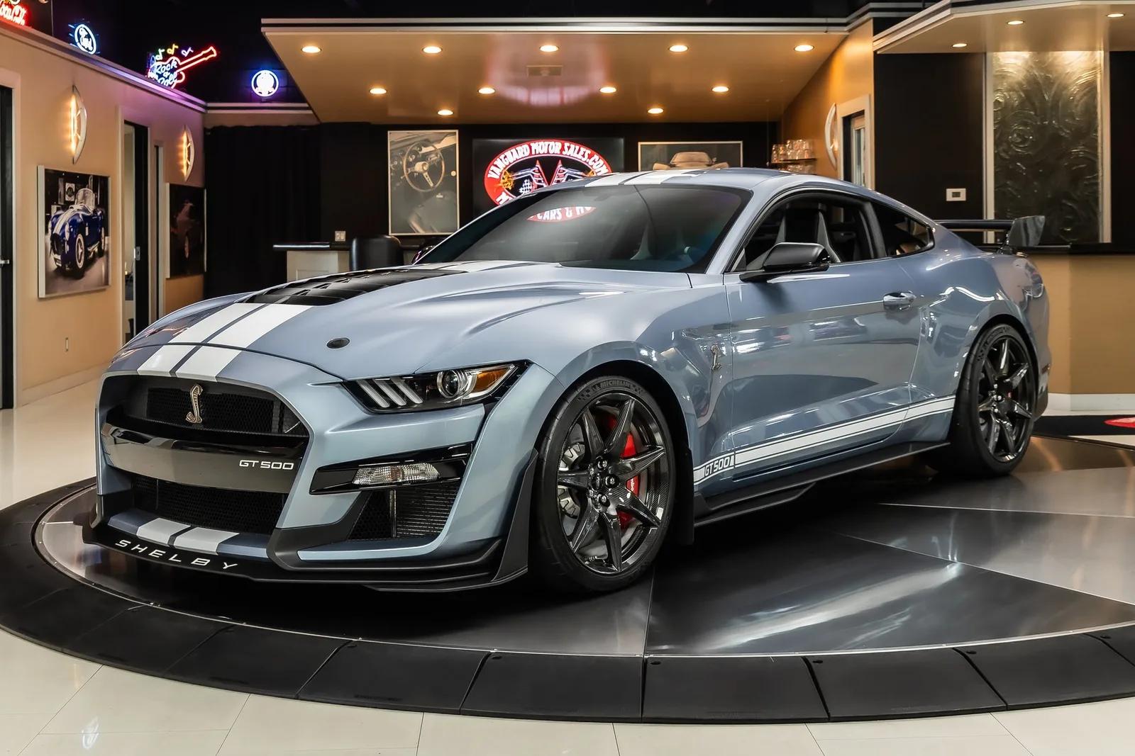 2022 Ford Mustang