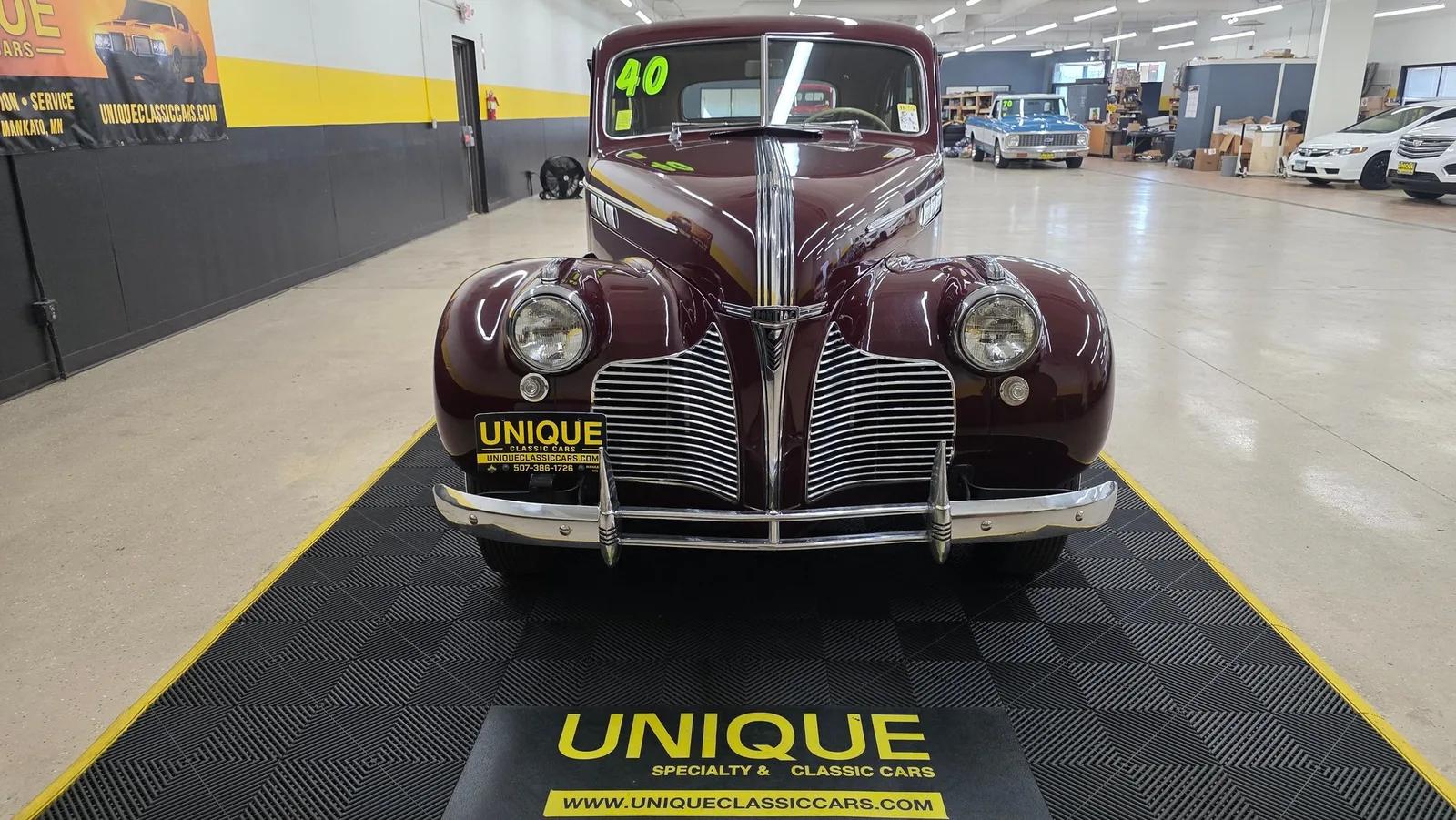 1940 Pontiac Silver Streak