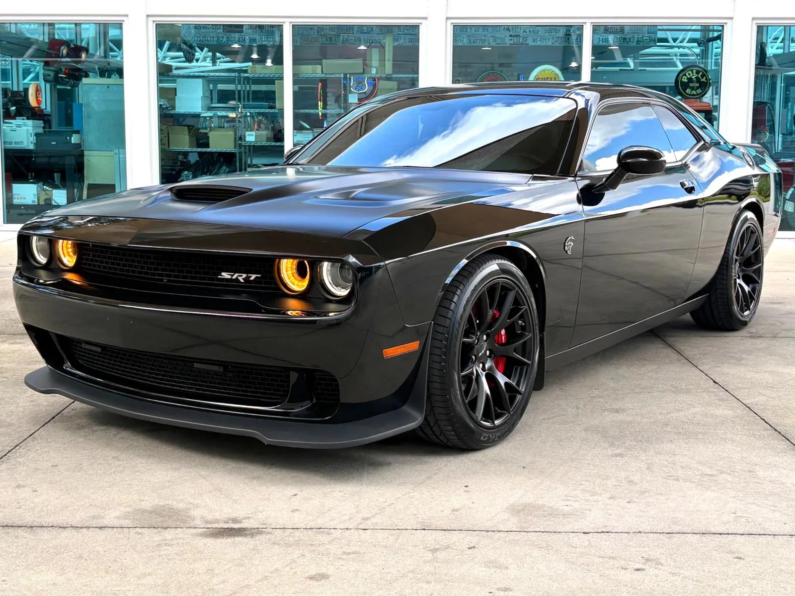 2015 Dodge Challenger SRT Hellcat