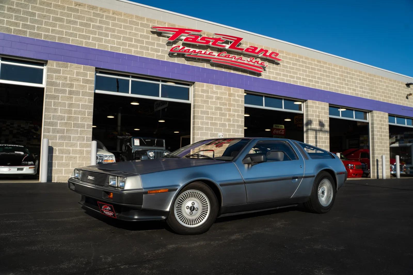 1981 DeLorean DMC-12