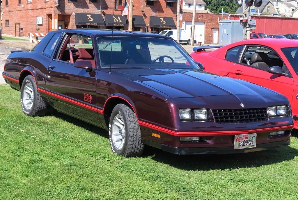 1986–1987 Chevrolet Monte Carlo SS Aerocoupe