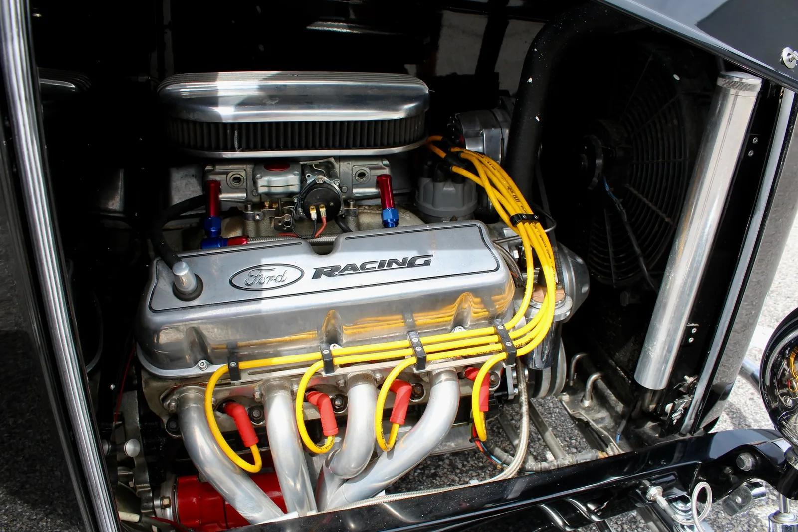 1932 Ford Model 18 & 40 V8