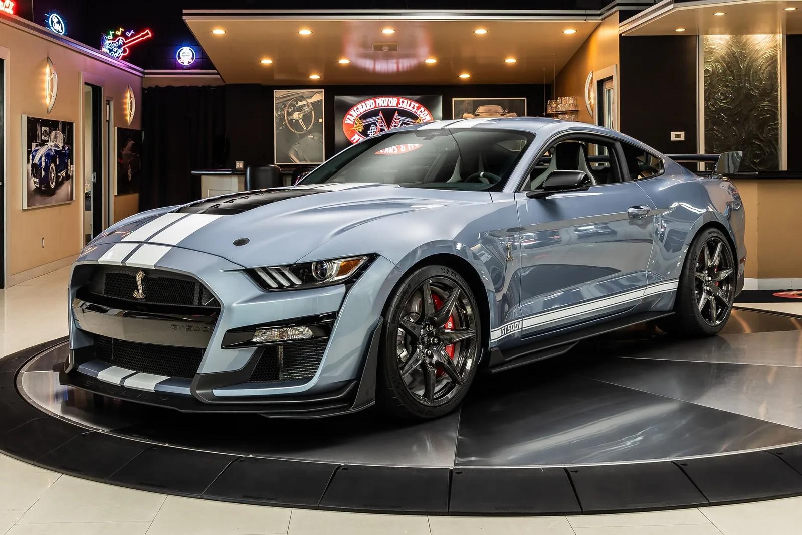2022 Ford Mustang