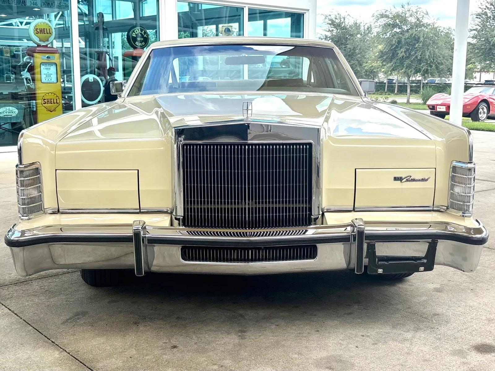1977 Lincoln Continental