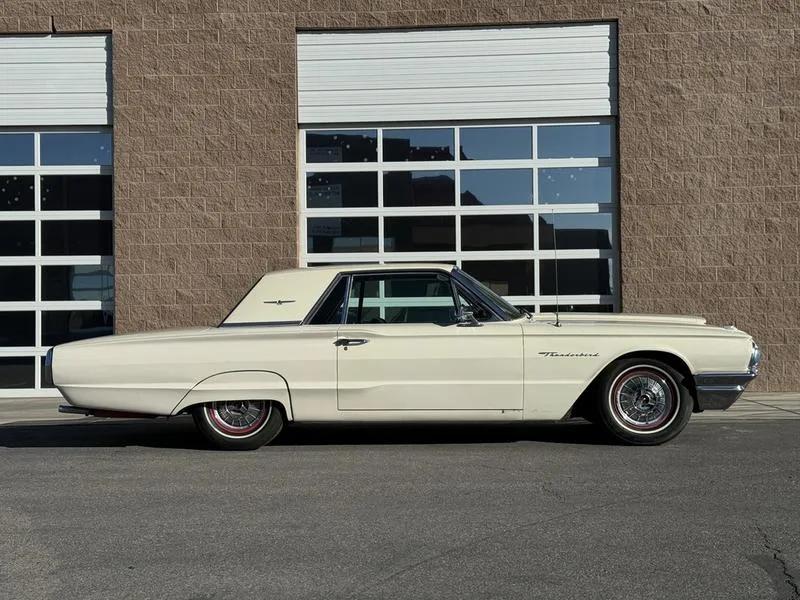 1964 Ford Thunderbird