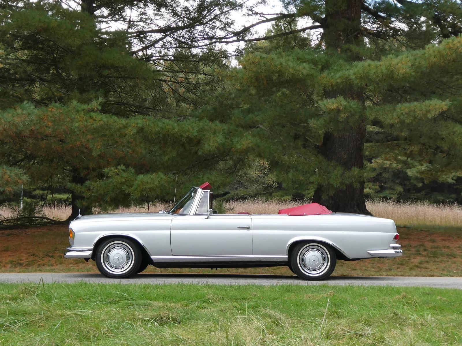 1964 Mercedes-Benz 220 SE