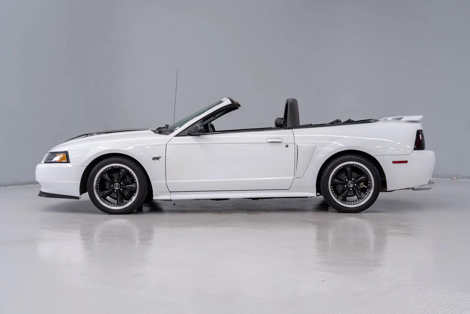 2001 Ford Mustang