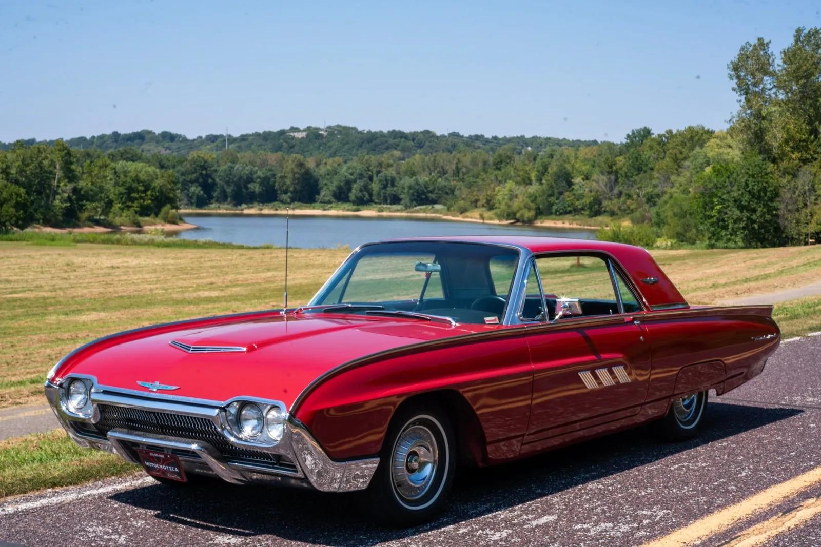 1963 Ford Thunderbird