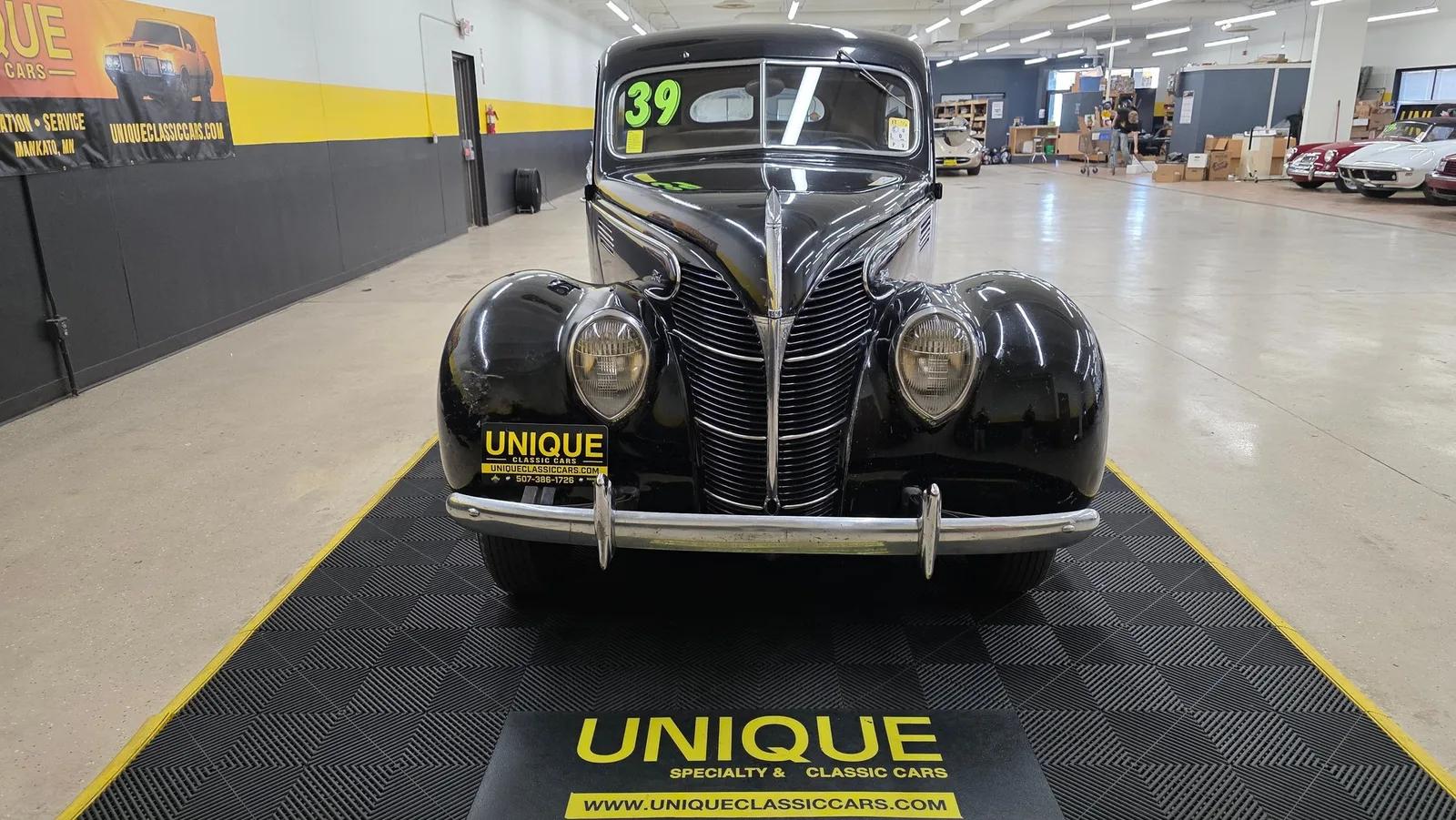 1939 Ford Standard