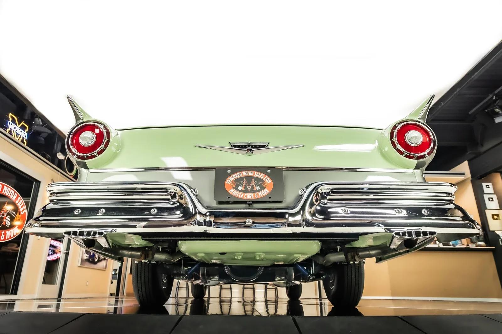 1957 Ford Fairlane