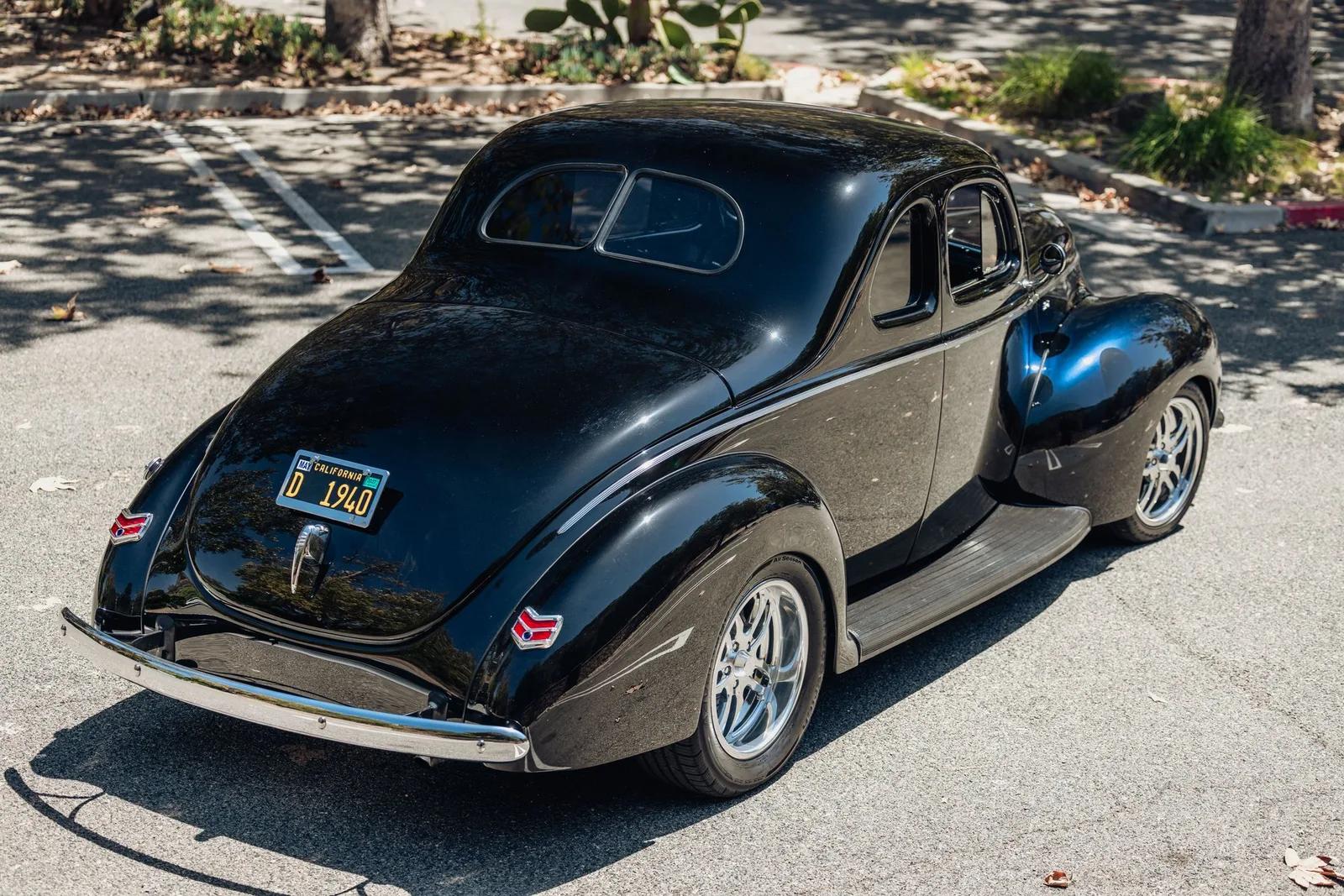 1940 Ford Standard, deluxe, & super deluxe