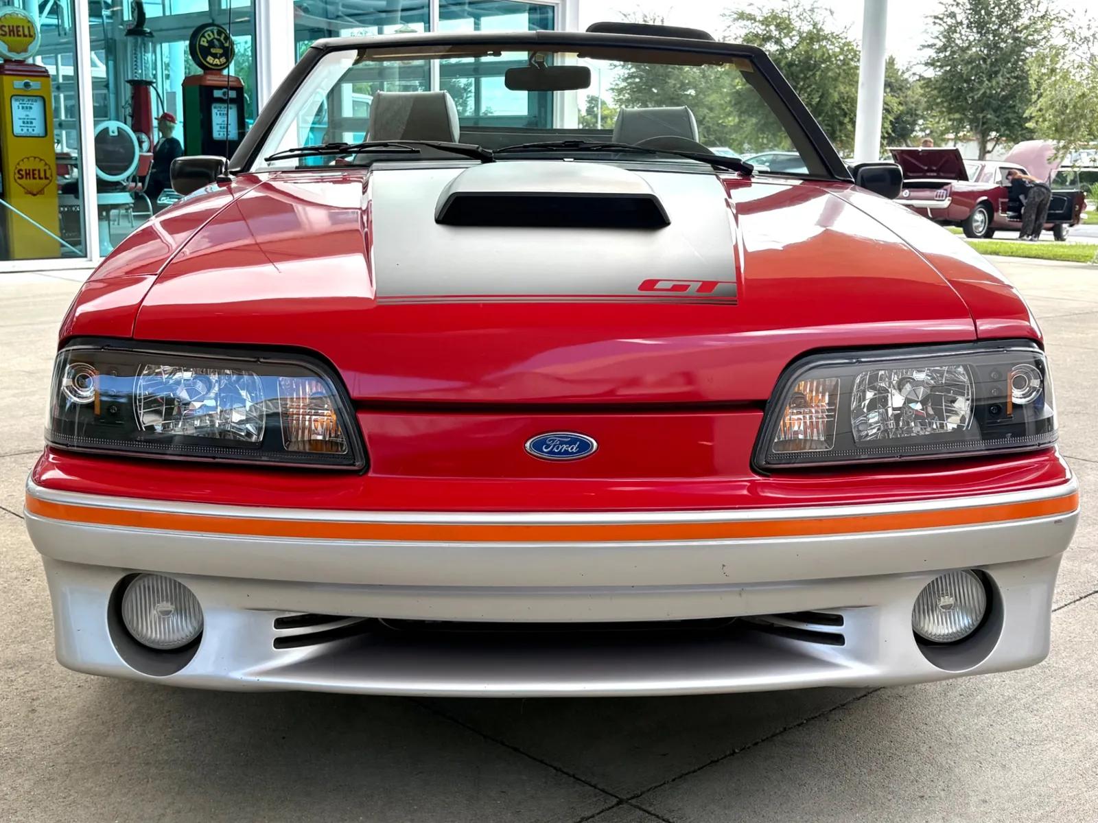 1989 Ford Mustang