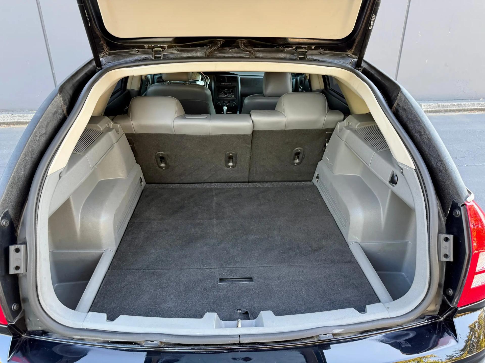 2005 Dodge Magnum