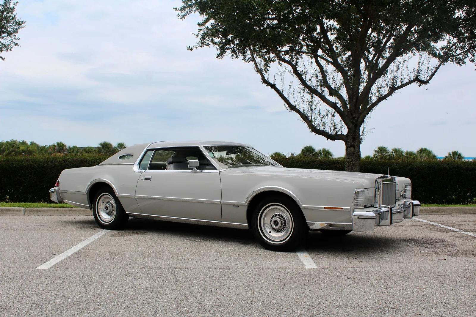 1976 Lincoln Continental Mark IV