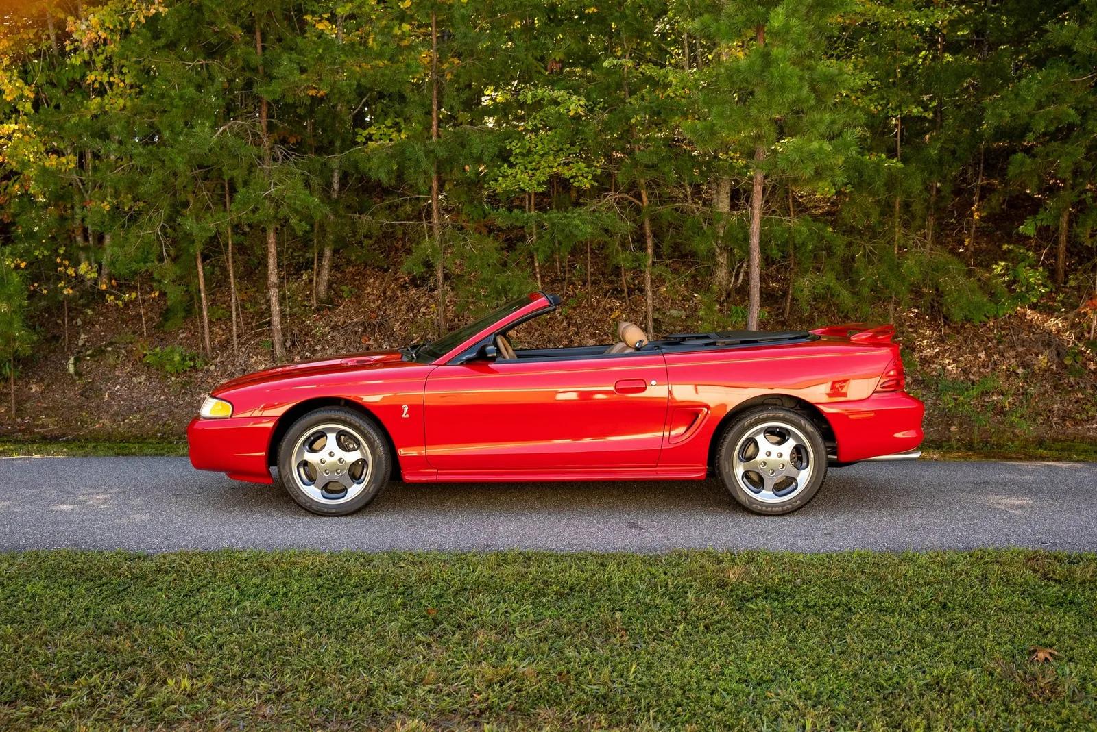 1994 Ford Mustang