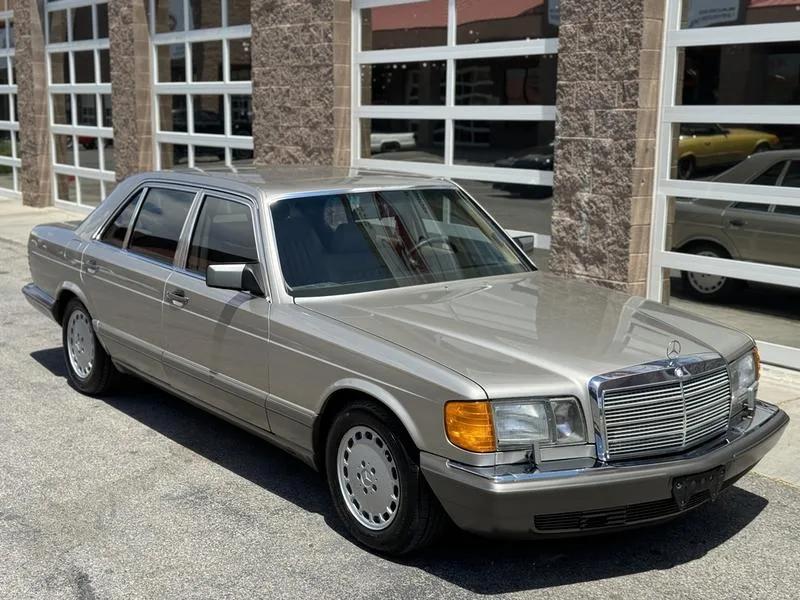 1988 Mercedes-Benz 560