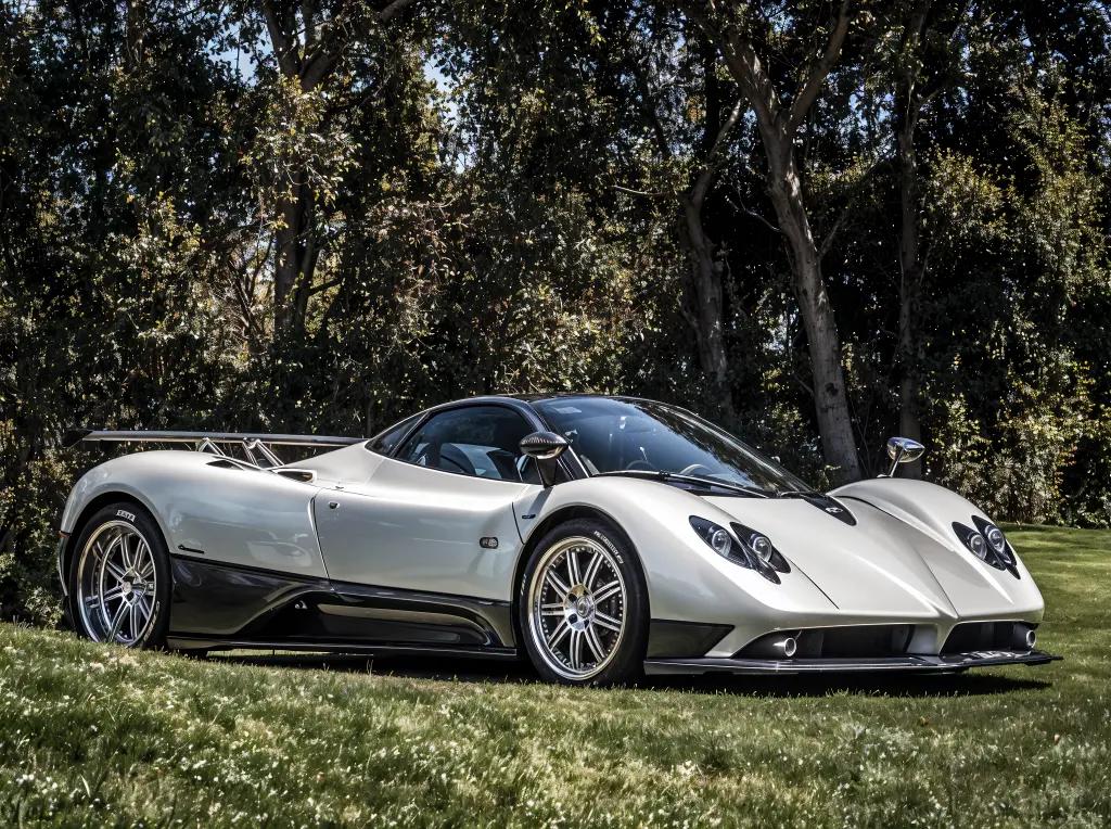 Pagani Zonda Cinque, a rare hypercar with unique Italian styling and performance