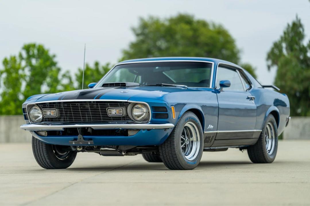 1970 Ford Mustang Mach 1 in blue with black hood stripes