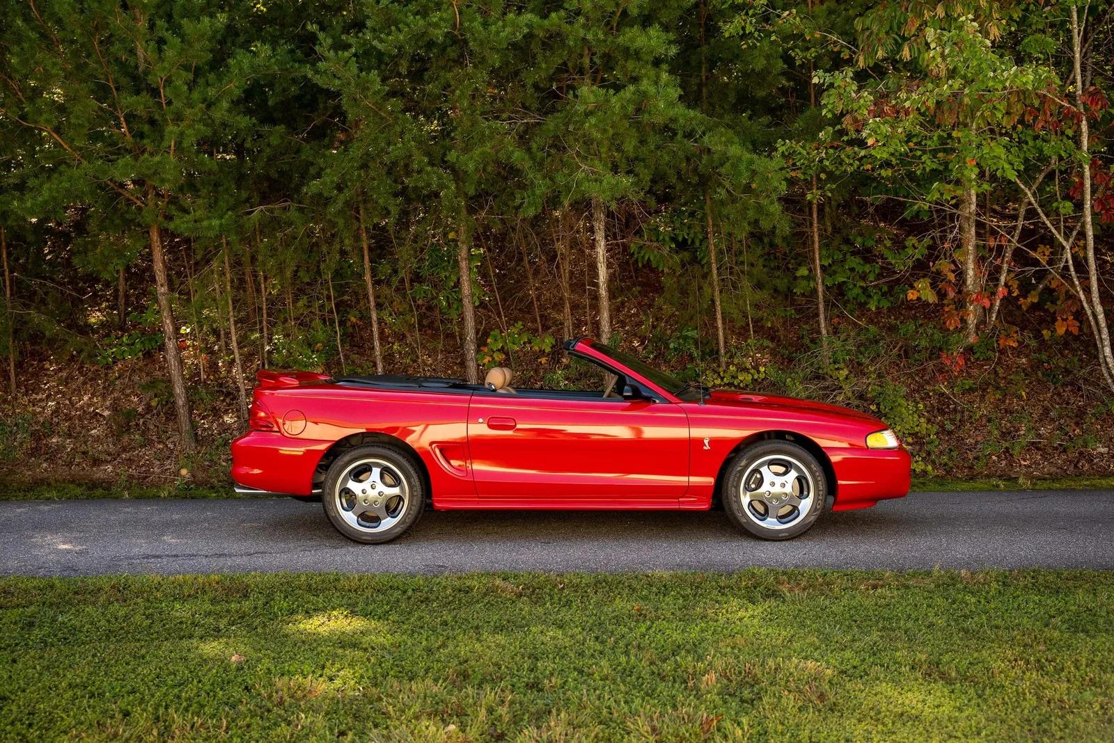 1994 Ford Mustang